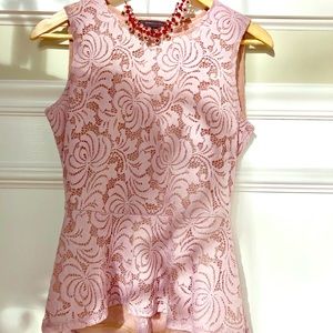 BCBG MAXAZRIA KEREN LACE PEPLUM TOP XS